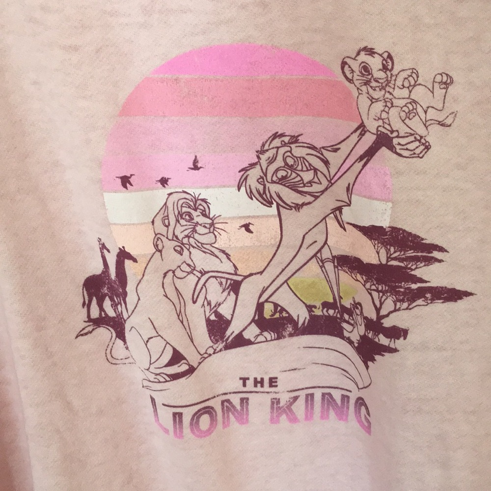 Disney “Lion King” long sleeved top - Picture 2 of 4